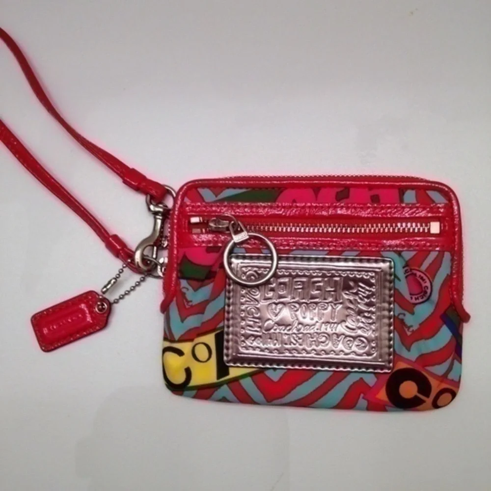 COACH rare poppy scrible wristlet wallet